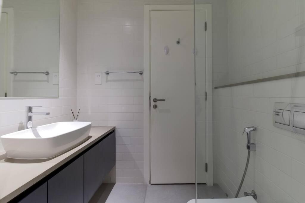 Sahab - Solo 1Br Apt In Al Jada Sharjah Exterior foto